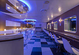 展望ラウンジ Haha-jima